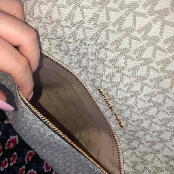 Brand new Michael kors backpack main image 5